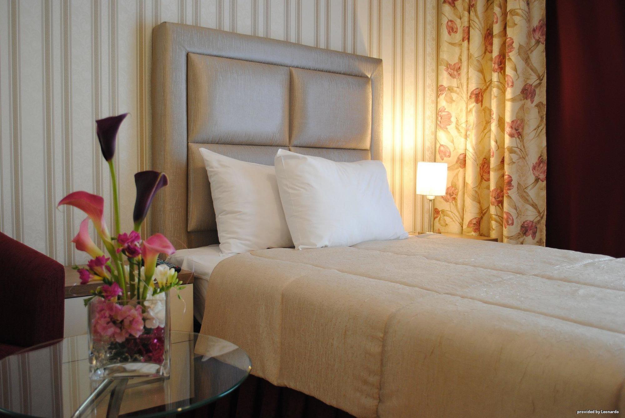 Flowers 4*